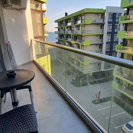 Alezzy Reasort Luxury Apartment 81 Prima Linie La Mare Нэводари Экстерьер фото